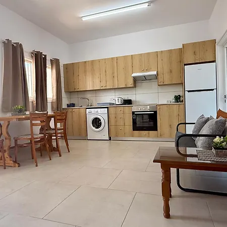 Vakantiehuis Relaxing Peaceful Stay, A Fully Equipped Perivolia