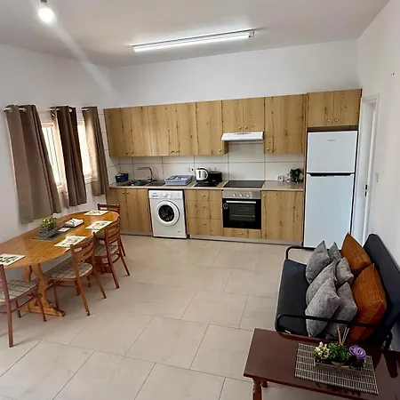 Relaxing Peaceful Stay, A Fully Equipped Vakantiehuis Perivolia
